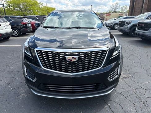 Used 2023 Cadillac XT5 Premium Luxury AWD/4WD image 2