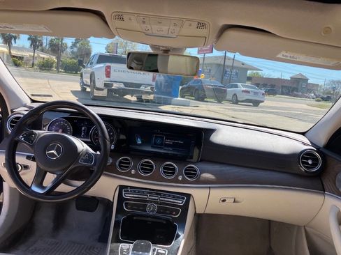 Used 2017 Mercedes-Benz E 300 image 17