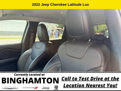 Used 2022 Jeep Cherokee Latitude Lux AWD/4WD image 11