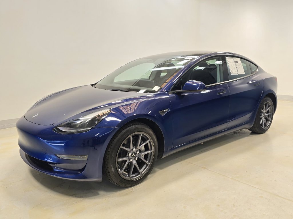 Used 2023 Tesla Model 3 Standard Range RWD image 32