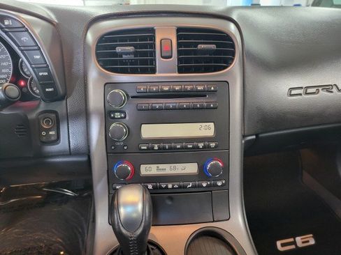 Used 2006 Chevrolet Corvette Coupe RWD image 23