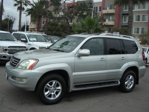 Used 2005 Lexus GX 470 image 3