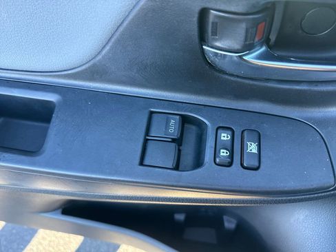 Used 2016 Toyota Yaris LE image 30