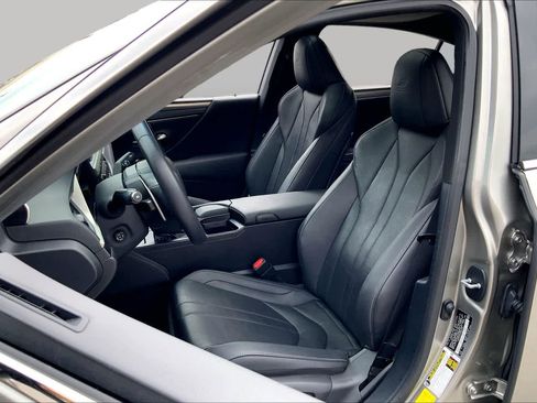 Used 2021 Lexus ES 350 F Sport w/ Accessory Package FWD image 8