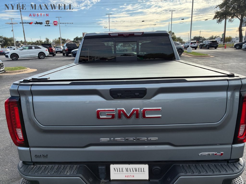 Used 2024 GMC Sierra 1500 AT4 w/ Technology Package AWD/4WD image 5