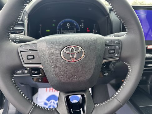 New 2026 Toyota Camry SE image 18