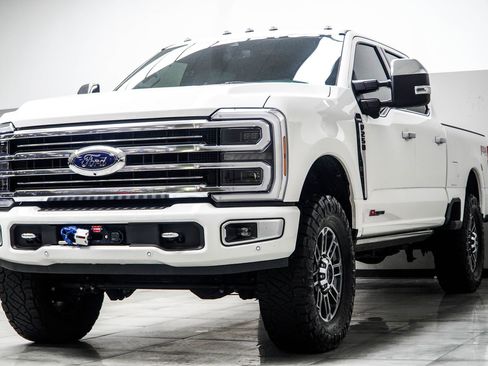 Used 2024 Ford F250 Limited w/ FX4 Off-Road Package AWD/4WD image 10