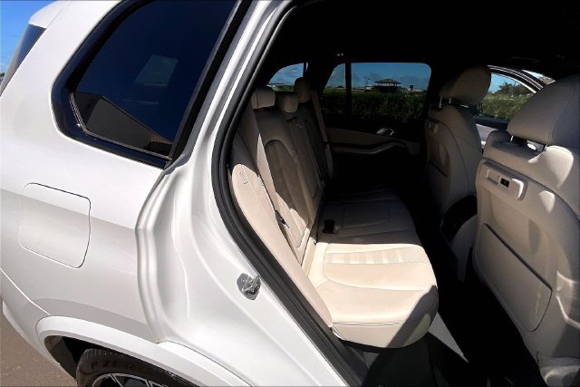 Used 2022 BMW X5 xDrive45e w/ M Sport Package AWD/4WD image 26