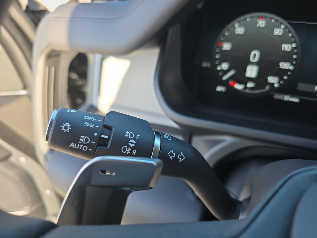 New 2026 Land Rover Defender 90 V8 AWD/4WD image 26