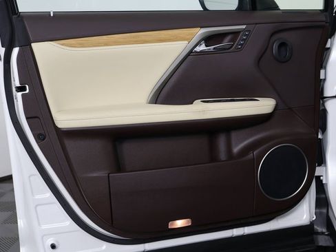 Used 2020 Lexus RX 450hL AWD w/ Premium Package image 13