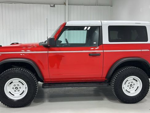 Used 2024 Ford Bronco Heritage Edition image 2