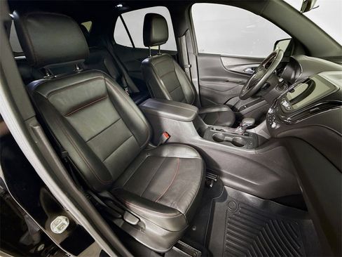 Used 2023 Chevrolet Equinox RS w/ RS Leather Package image 30