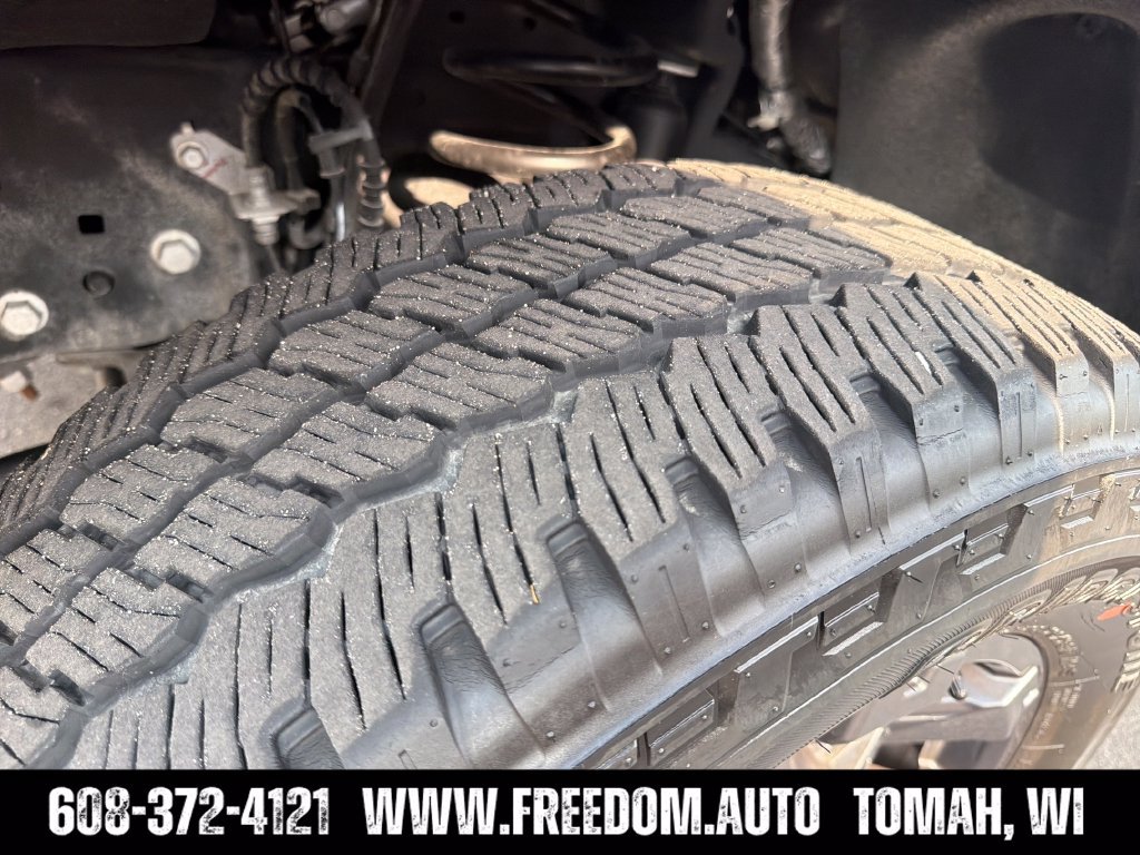 Used 2024 Ford F250 Lariat w/ Sport Appearance Package AWD/4WD image 27