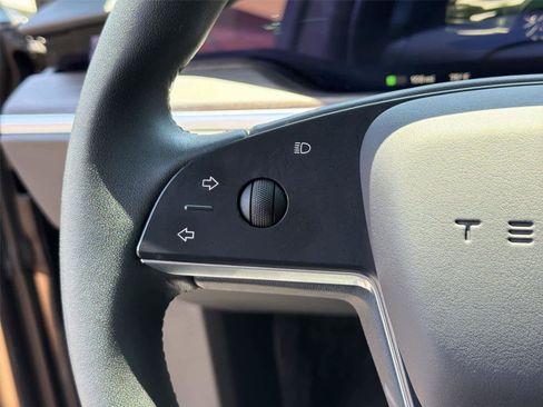 Used 2024 Tesla Model X AWD/4WD image 34