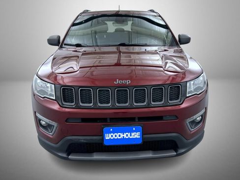 Used 2021 Jeep Compass Latitude AWD/4WD image 2