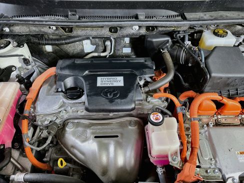 Used 2016 Toyota RAV4 Limited image 30