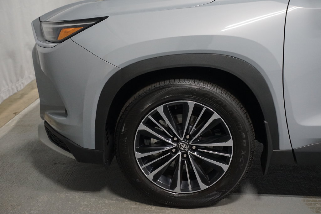 Used 2026 Toyota Grand Highlander AWD Hybrid image 5