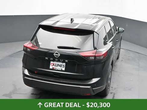 Used 2025 Nissan Rogue SV FWD image 13