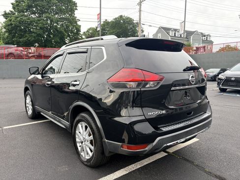 Used 2018 Nissan Rogue SV w/ Premium Package AWD/4WD image 7