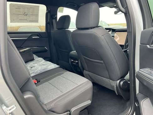 New 2025 GMC Acadia Elevation image 24