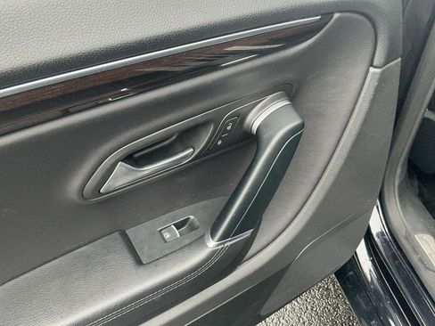 Used 2014 Volkswagen CC Executive image 23