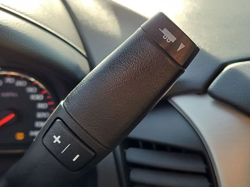 Used 2016 GMC Yukon XL SLT w/ Open Road Package image 27