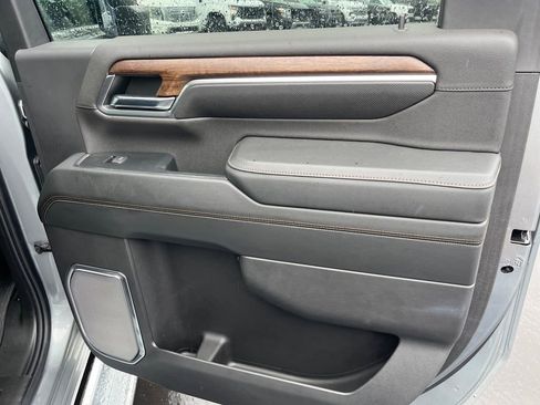 Used 2024 Chevrolet Silverado 2500 High Country w/ High Country Premium Package image 25