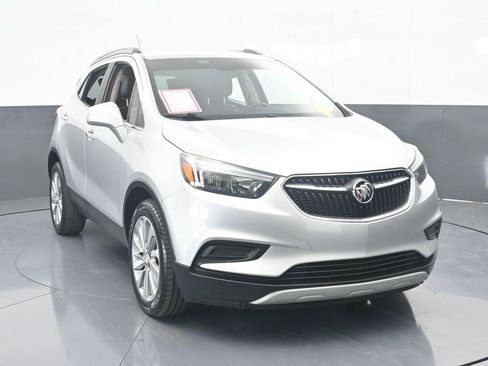 Used 2020 Buick Encore Preferred image 9