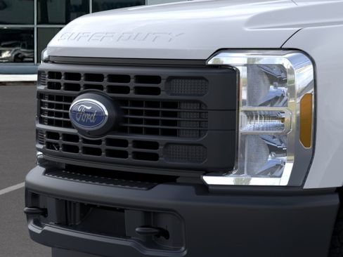 New 2026 Ford F350 XL w/ 360-Degree Camera Package AWD/4WD image 17