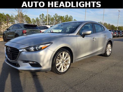 Used 2017 MAZDA MAZDA3 Touring image 5