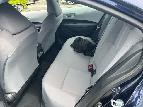 Used 2023 Toyota Corolla SE w/ SE Premium Package FWD image 8
