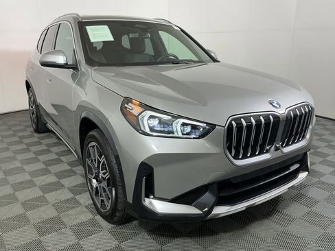 Certified 2025 BMW X1 xDrive28i w/ Technology Package image 3