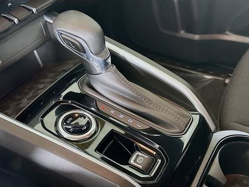 Used 2025 Chevrolet Colorado LT w/ Advanced Trailering Package image 20