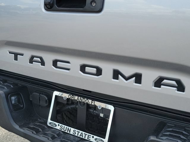 Used 2016 Toyota Tacoma TRD Off-Road w/ Towing Package RWD image 8