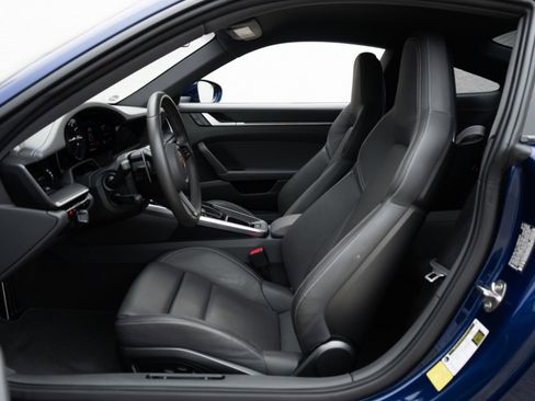 Used 2020 Porsche 911 Carrera 4S image 6