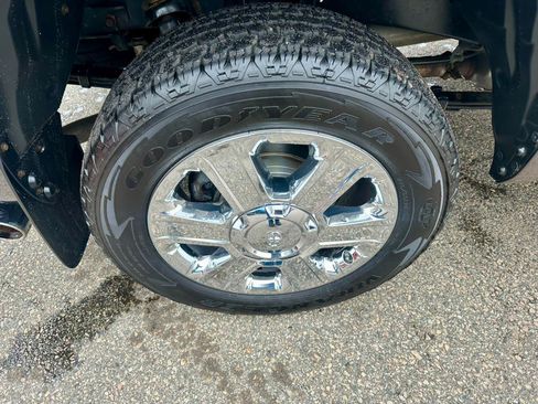 Used 2017 Toyota Tundra 1794 Edition image 25