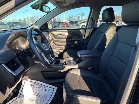 Used 2021 GMC Terrain SLT w/ Elevation Edition image 18