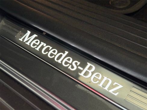 Used 2022 Mercedes-Benz GLE 350 w/ Premium Package image 24