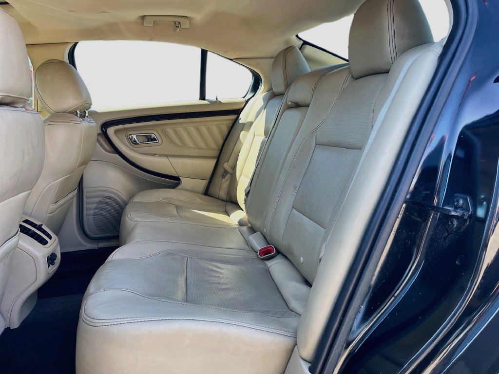 Used 2019 Ford Taurus Limited FWD image 25