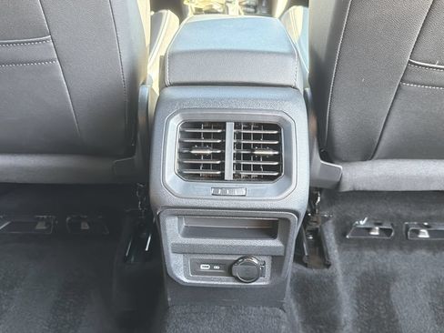 Used 2023 Volkswagen Tiguan SE R-Line FWD image 21