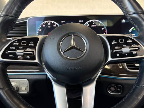 Used 2023 Mercedes-Benz GLS 450 4MATIC image 24