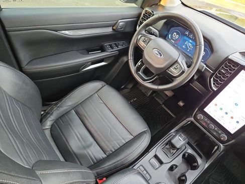 Used 2024 Ford Ranger Lariat w/ FX4 Off-Road Package image 15