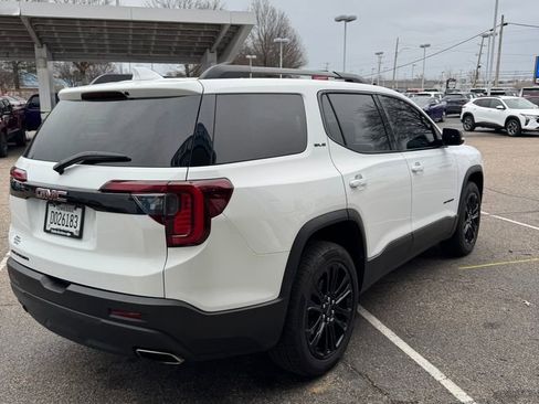 Used 2022 GMC Acadia SLE w/ Driver Convenience Package image 8