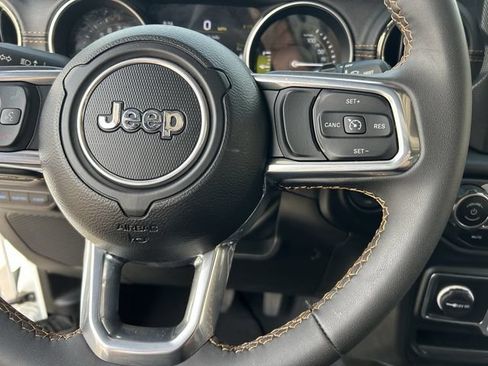 Used 2023 Jeep Wrangler Unlimited Sahara AWD/4WD image 26