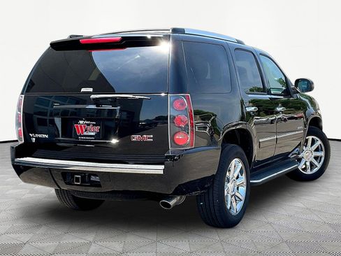 Used 2013 GMC Yukon Denali AWD/4WD image 6
