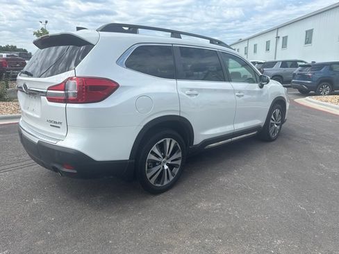 Used 2022 Subaru Ascent Limited w/ Technology Package AWD/4WD image 3