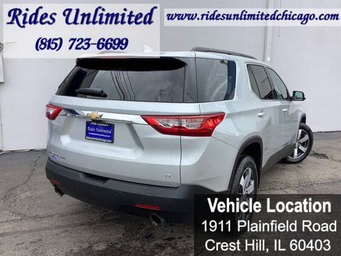Used 2019 Chevrolet Traverse LT w/ LT Premium Package AWD/4WD image 7
