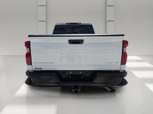 Used 2025 Chevrolet Silverado 2500 Custom AWD/4WD image 4