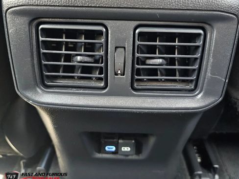 Used 2022 Toyota RAV4 XLE w/ XLE Grade Weather Package AWD/4WD image 11