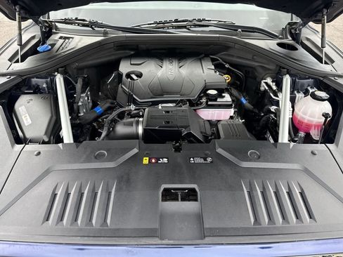 Used 2025 Genesis GV70 2.5T image 32